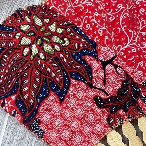 Mixed Prints Textile Wooden Handheld Foldable Fan Lot of 2 Red & Blue - Picture 5 of 10